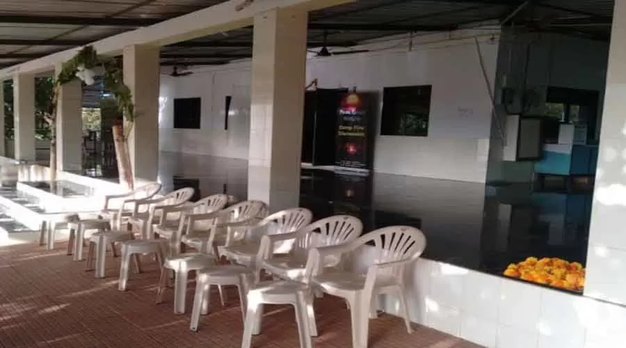 Hotel Parvati Palace in devrukh at hotelinkonkan.com