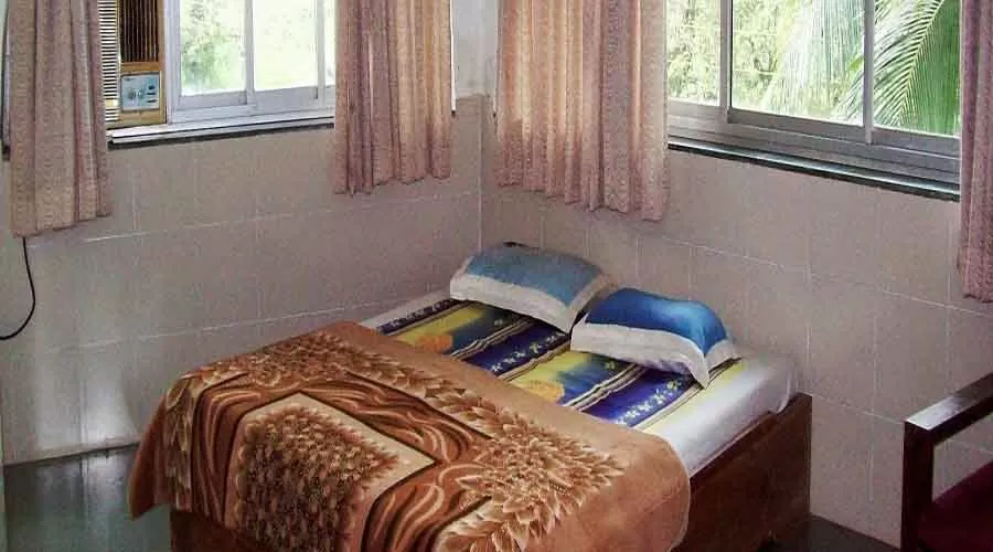 Hotel Parvati Palace in devrukh at hotelinkonkan.com