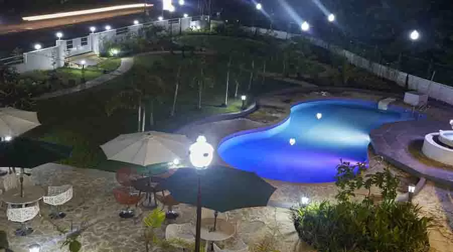 Hotel Reemz in chiplun at hotelinkonkan.com