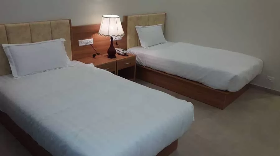 Hotel Reemz in chiplun at hotelinkonkan.com