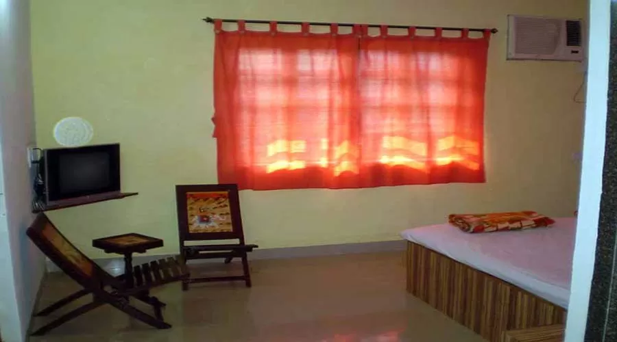 Non ac room in nagaon at hotelinkonkan.com