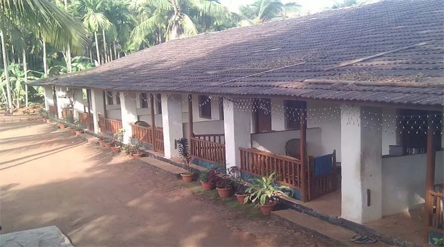 hotels in shrivardhan Savli Resort Economy cottage in shrivardhan diveagar hotelsinkonkan.in