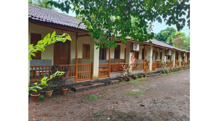 Savli Resort Economy cottage in shrivardhan diveagar hotelsinkonkan.in