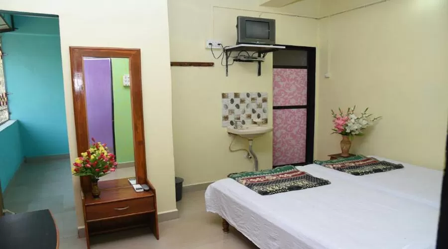 Kavijay Holidays in dapoli at hotelinkonkan.com