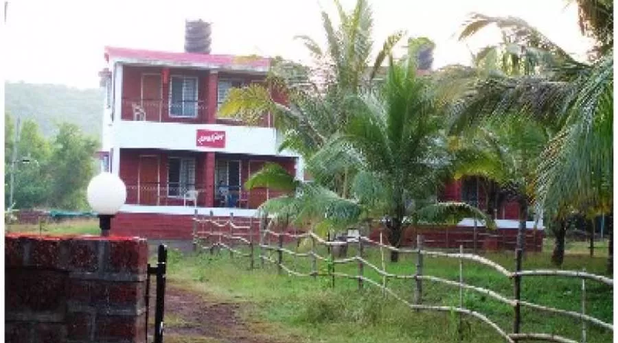 three beded Ac room in ganpatipule