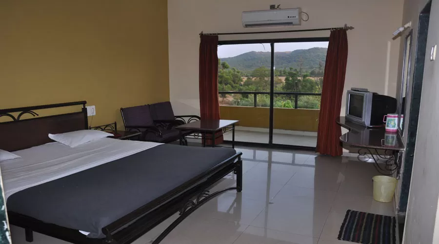 Jivhala Holiday Resort in gaganbawda at hotelinkonkan.com
