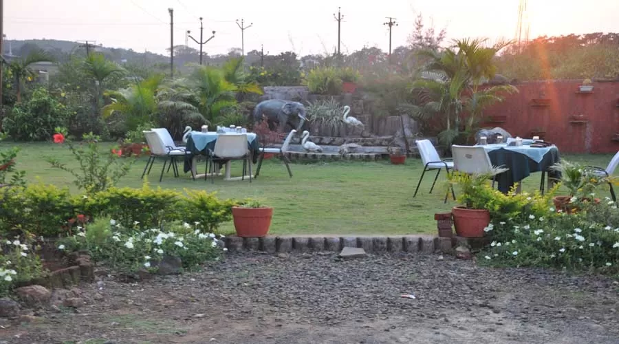 Jivhala Holiday Resort in gaganbavda at hotelinkonkan.com