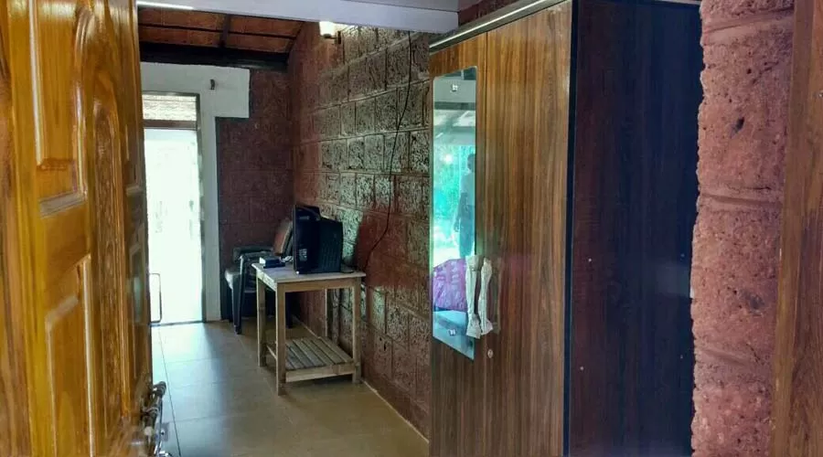 Mukkam Post Nagaon in nagaon at hotelinkonkan.com