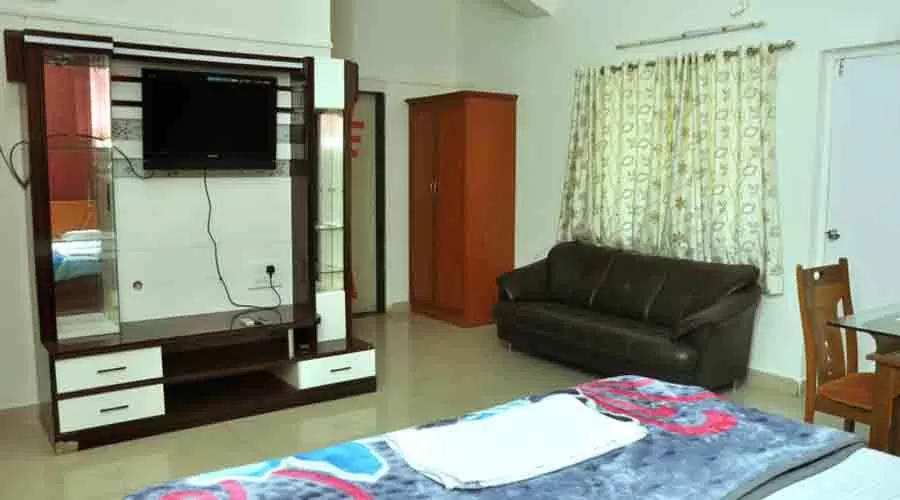 Hotel Girija Resort in panchgani at hotelinkonkan.com