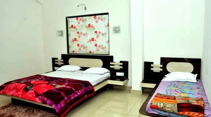 Hotel Girija Resort in panchgani at hotelinkonkan.com