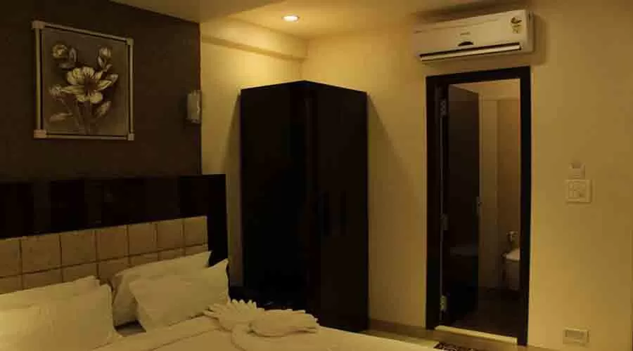 Hotel Residency in panchgani at hotelinkonkan.com