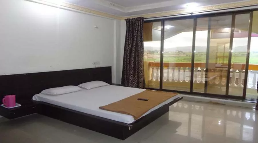 Hotel Om Palace in lonavala at hotelinkonkan.com