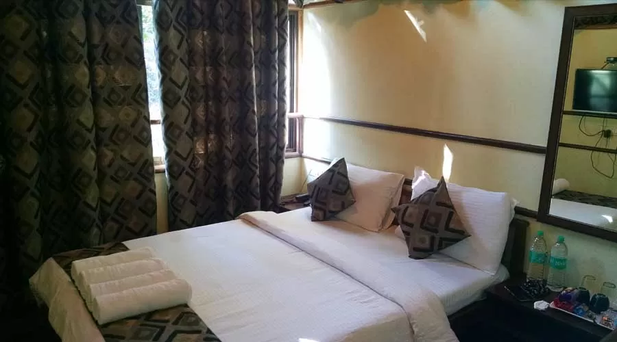 ac deluxe room in matheran
