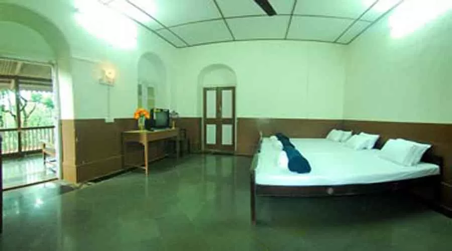 Cecil Hotel in matheran at hotelinkonkan.com