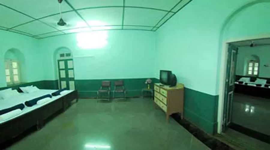 Cecil Hotel in matheran at hotelinkonkan.com