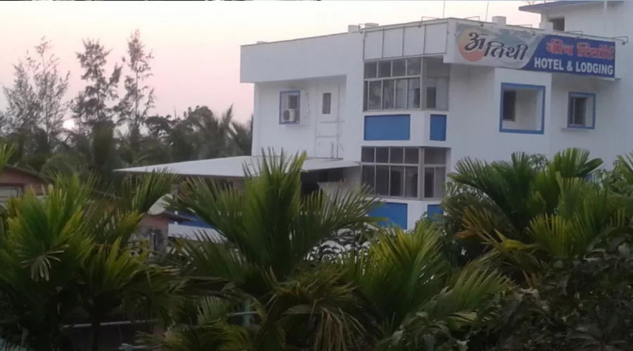 Atithi Beach Resort velneshwar hotelsinkonkan.in