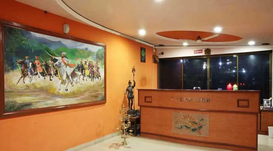 Hotel Hilltop in panhala at hotelinkonkan.com