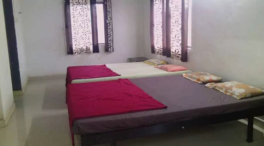 non ac room in panhala