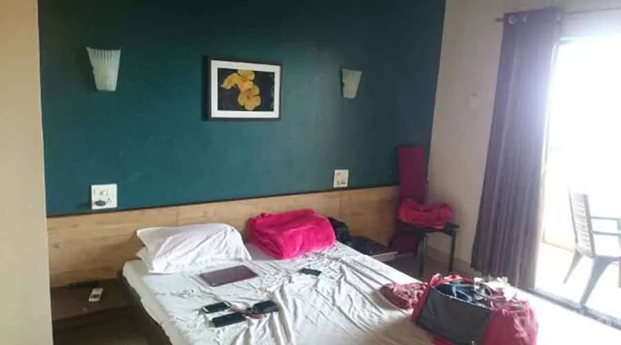 family room in kaas pathar