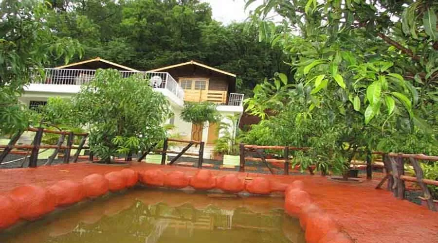 Ajinkya Lakeview Resort in panshet at hotelinkonkan.com