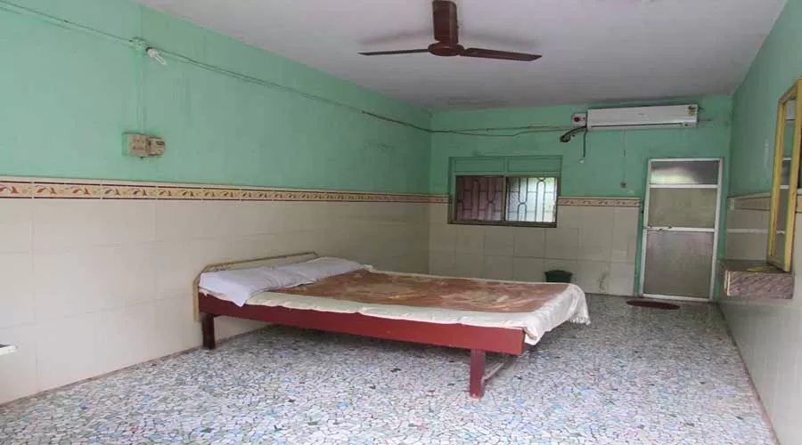 Ac room in karjat