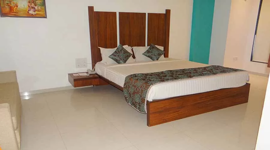 The Temple View Hotel in shirdi at hotelinkonkan.com