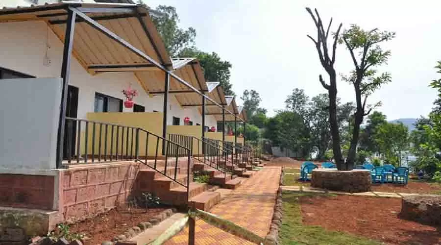 Manorama Resort in tapola at hotelinkonkan.com