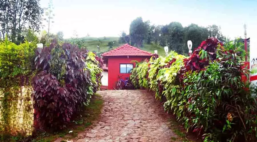 Nisarga Agro Tourism in tapola at hotelinkonkan.com