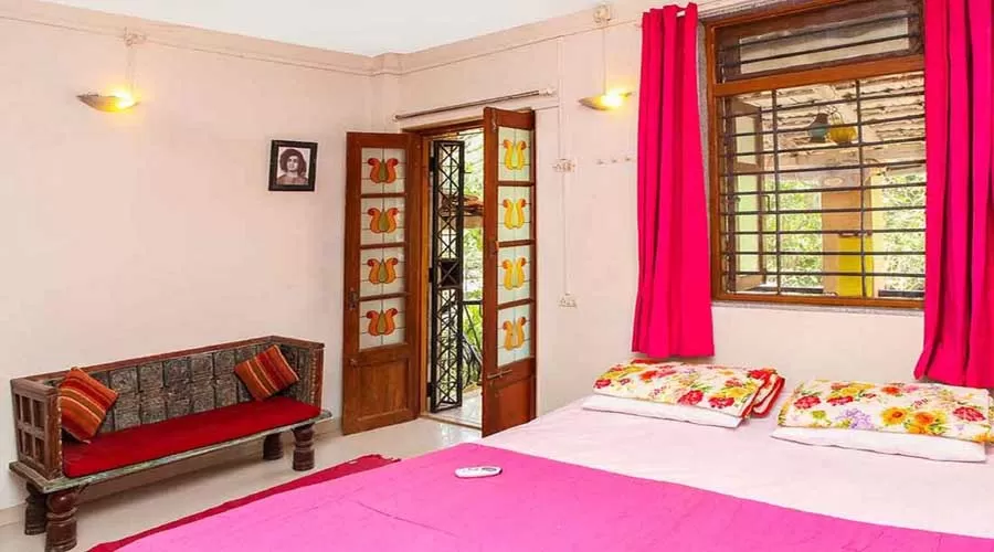 Rembrandt Villa in nagaon at hotelinkonkan.com