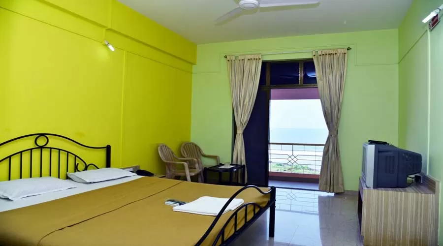 Whistling Palms Resort in karde at hotelinkonkan.com