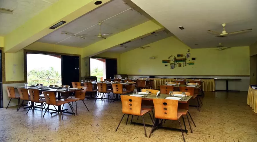 Whistling Palms Resort in karde at hotelinkonkan.com