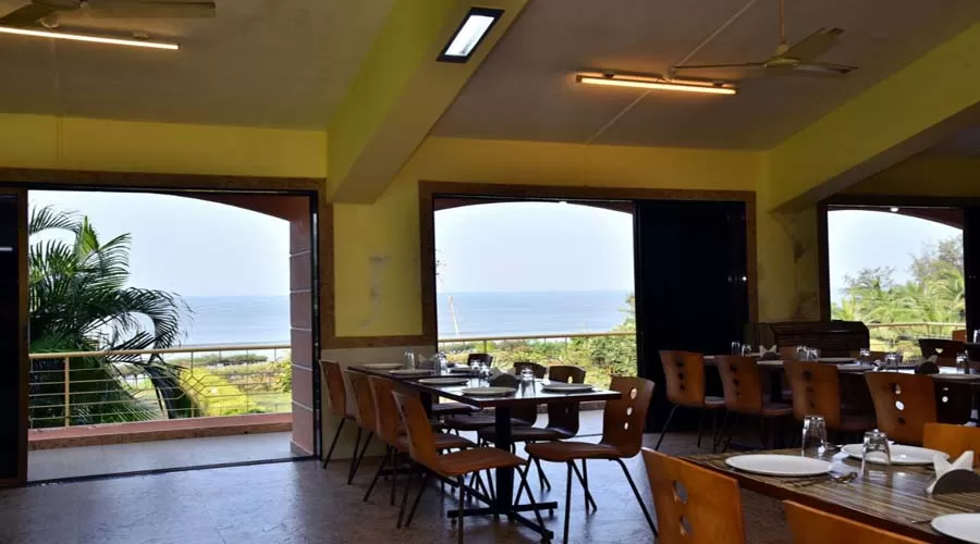 Whistling Palms Resort in karde at hotelinkonkan.com