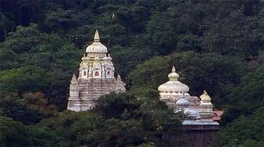 Rajvaibhav Home Stay in anjarle at hotelinkonkan.com