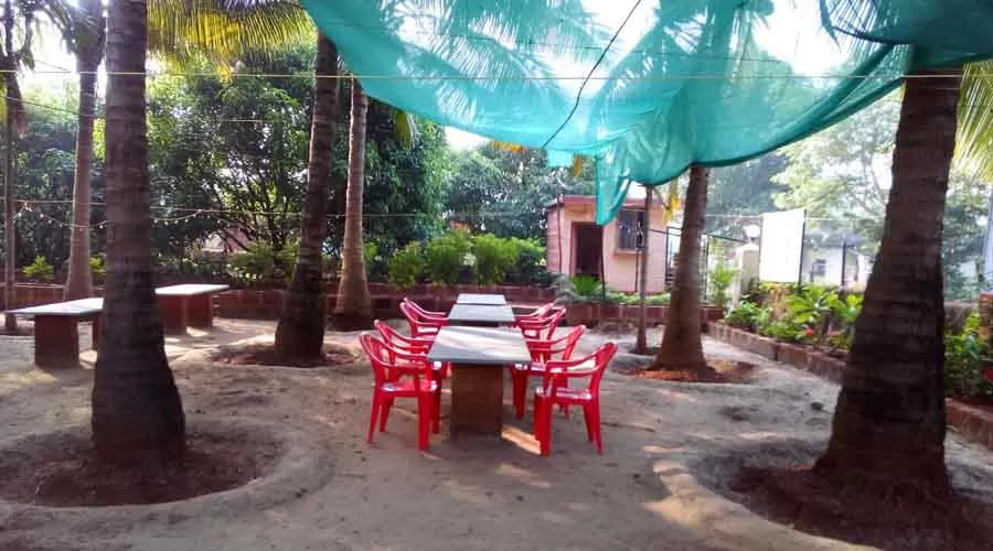 Omkar Sai Niwas in ganpatipule at hotelinkonkan.com