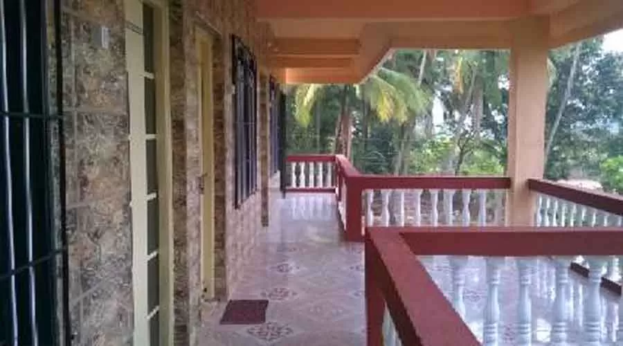 Omkar Sai Niwas in Aare Ware at hotelinkonkan.com