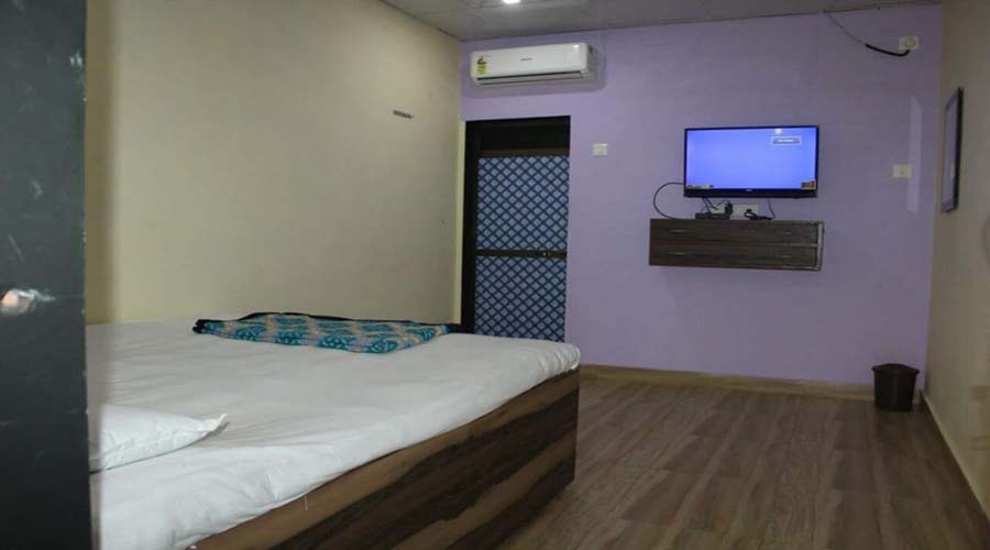 Ac room in kashid