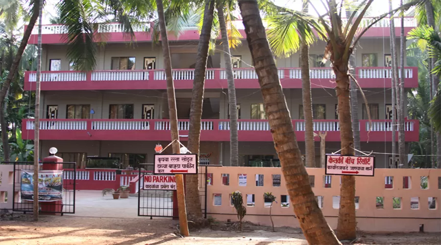 beach resort near dapoli