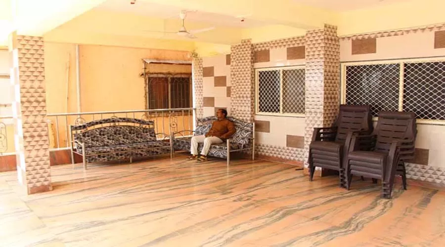 Hotel Red Rose in murud janjira at hotelinkonkan.com