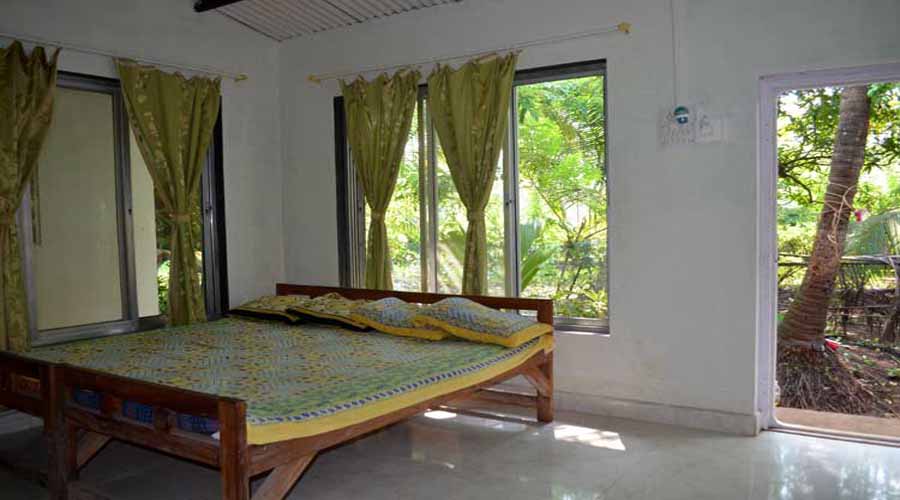 Double Bed Room in Murud