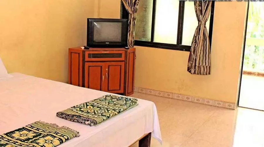 Ac room in kashid