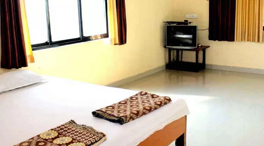 Swapnali Guest House in kashid at hotelinkonkan.com