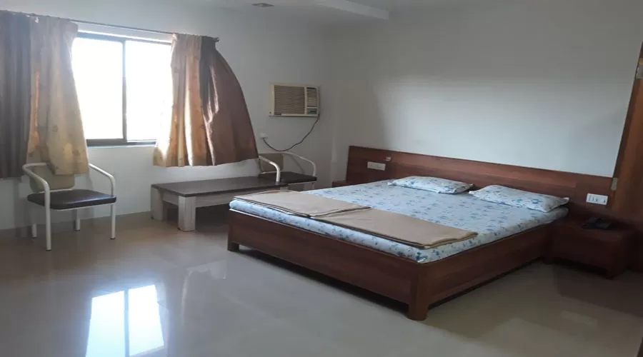 Hotel New Pathik harnai at hotelinkonkan.com