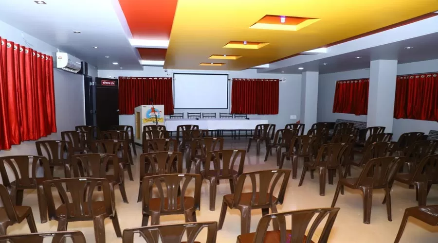 Hotel Sourabh Garden narsobachiwadi