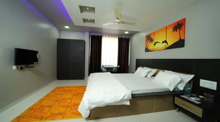 Hotel Sourabh Garden narsobachiwadi