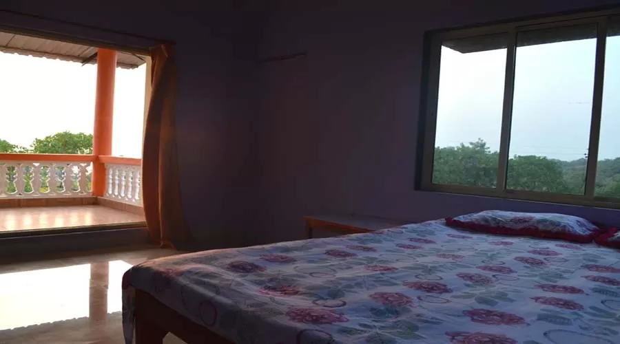 Sea Point in ladghar at hotelinkonkan.com