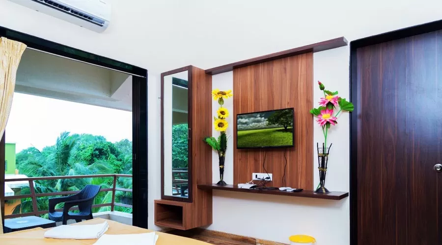 Krishna Kutir nagaon at hotelikonkan.com