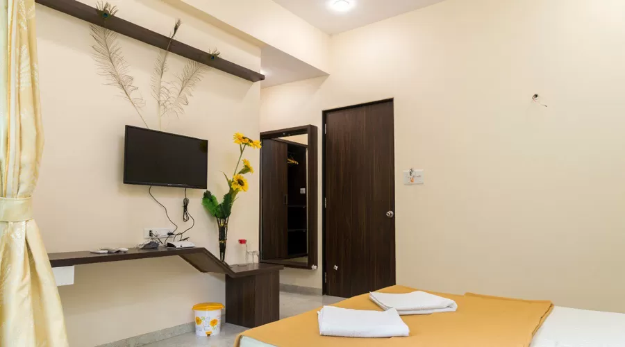 Krishna Kutir nagaon at hotelikonkan.com