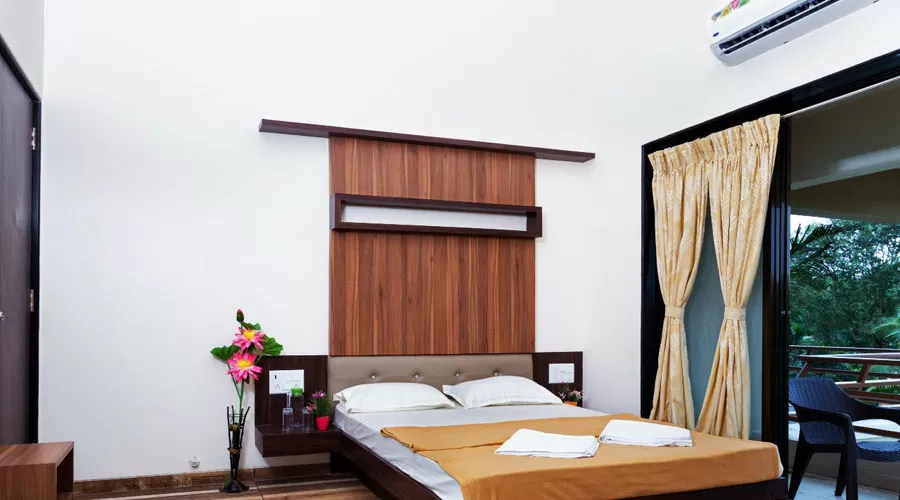 Krishna Kutir nagaon at hotelikonkan.com