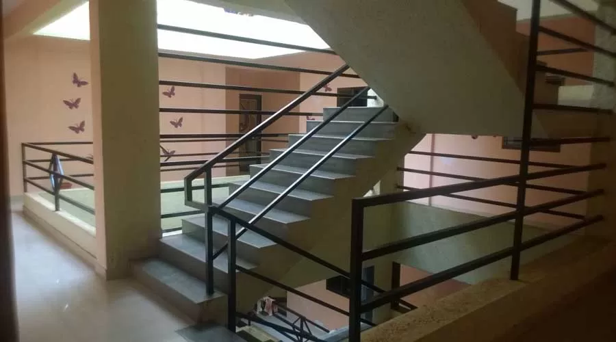 Mhatre Holiday Home in nagaon at hotelinkonkan.com