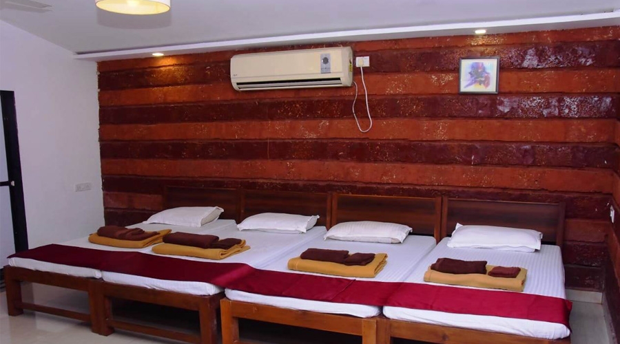 Dormitory Room in Murud